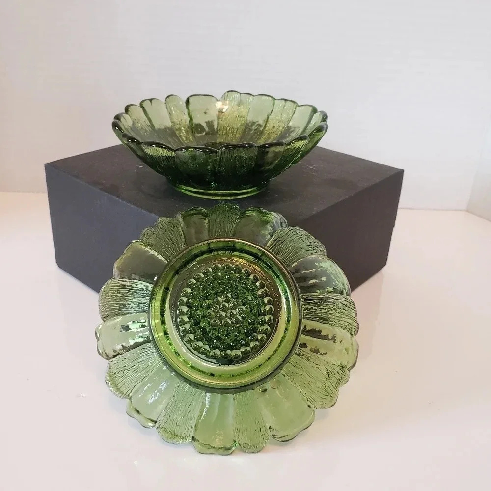 Vtg set of 2  Indiana Glass Green Sunflower Design Textured Candle Holders .